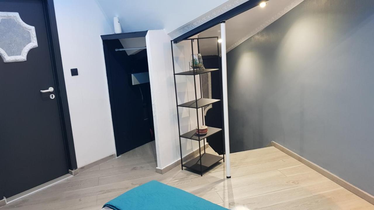 Le Petit Luxembourg Apartment Montignies-sur-Sambre ภายนอก รูปภาพ