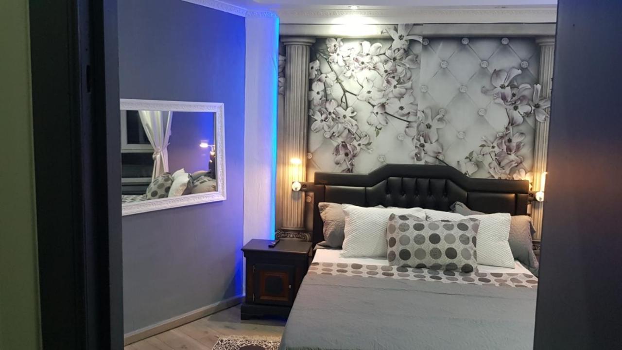 Le Petit Luxembourg Apartment Montignies-sur-Sambre ภายนอก รูปภาพ