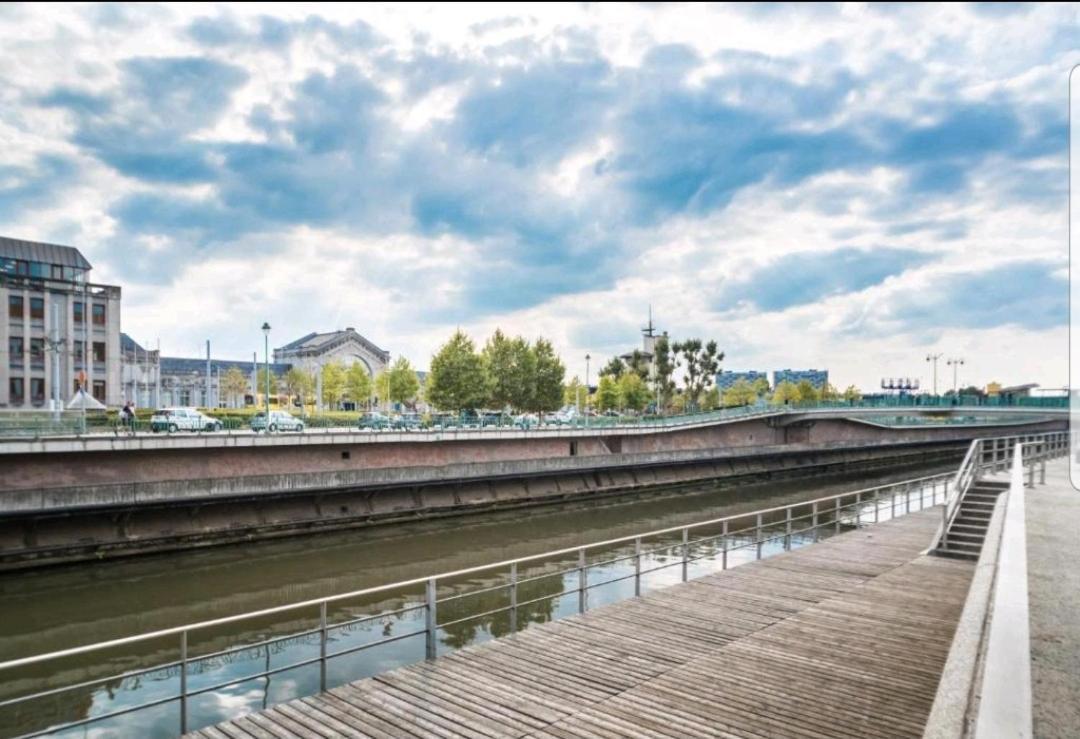 Le Petit Luxembourg Apartment Montignies-sur-Sambre ภายนอก รูปภาพ