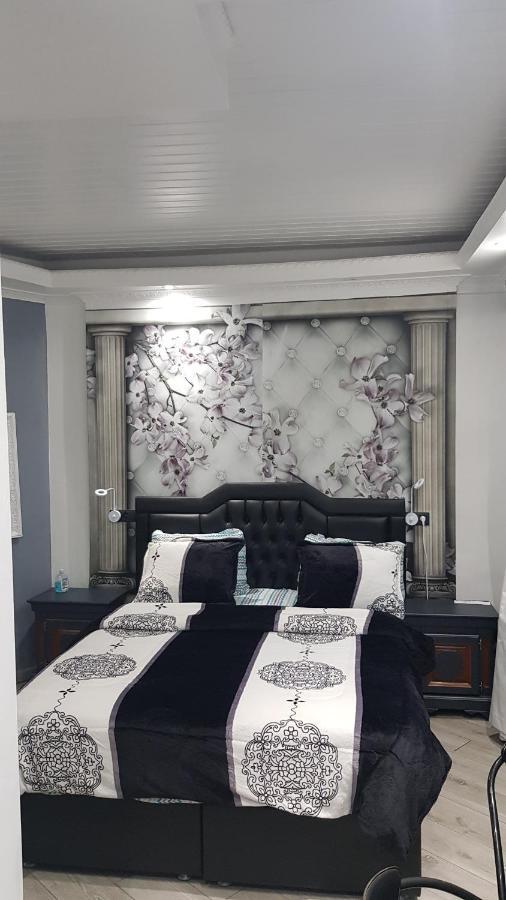 Le Petit Luxembourg Apartment Montignies-sur-Sambre ภายนอก รูปภาพ