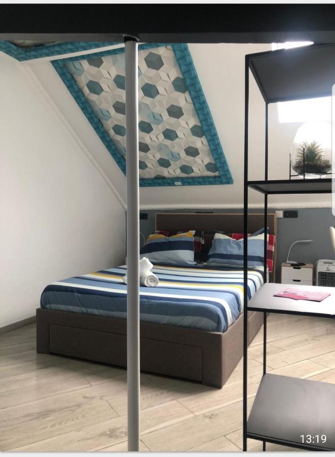 Le Petit Luxembourg Apartment Montignies-sur-Sambre ภายนอก รูปภาพ